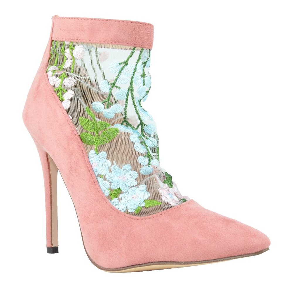 Chase & Chloe Betsy Embroidered Mesh Pump